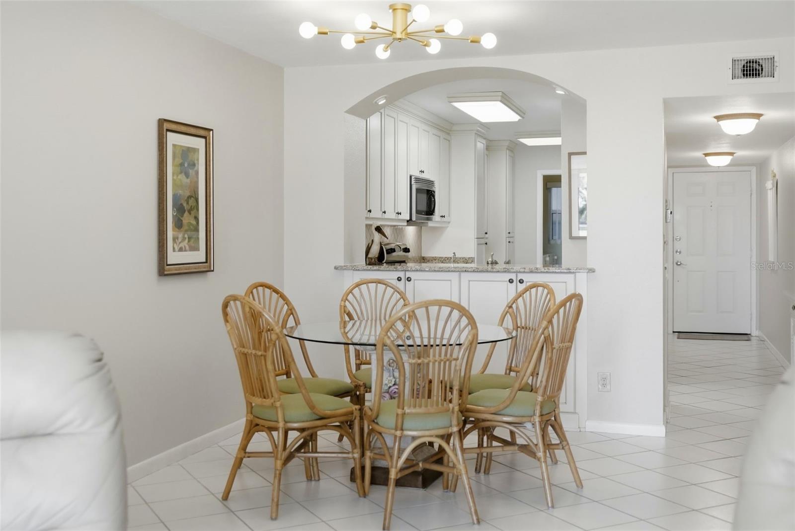 6021 BAHIA DEL MAR CIR #137, ST PETERSBURG, FL — photo 3
