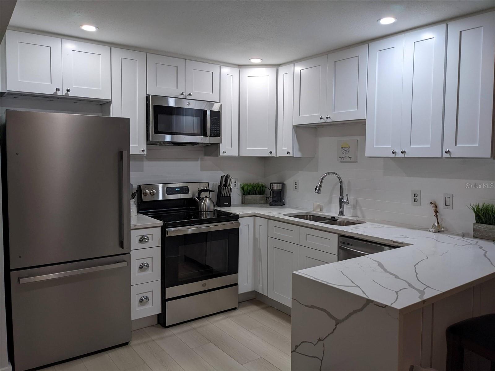 3806 GULF OF MEXICO DR #C208, LONGBOAT KEY, FL — photo 29