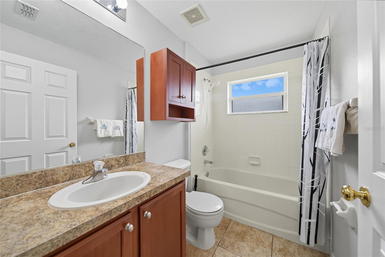 9427 ROLLING CIR, SAN ANTONIO, FL — photo 8