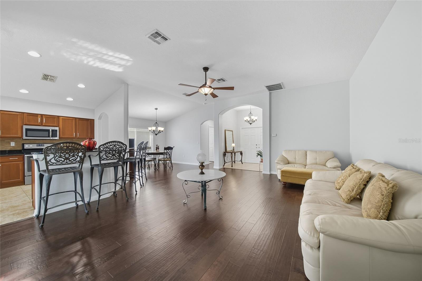 9427 ROLLING CIR, SAN ANTONIO, FL — photo 21