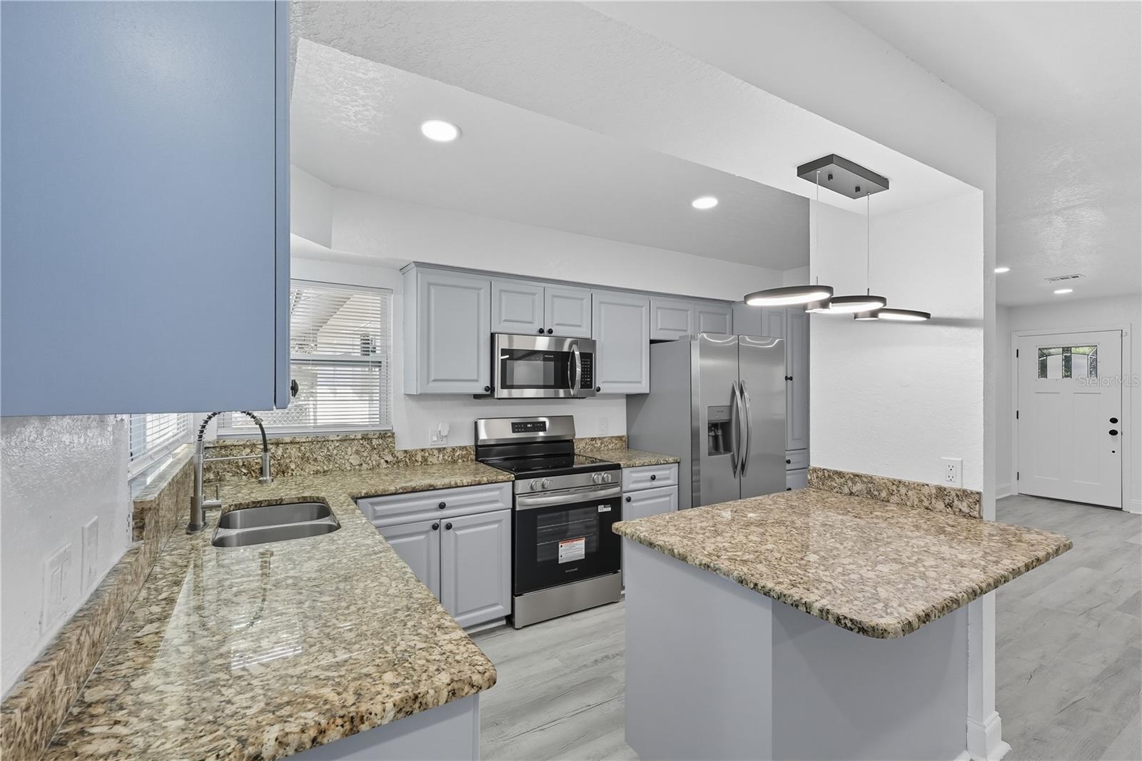 577 WATERFALL DR, SPRING HILL, FL — photo 14