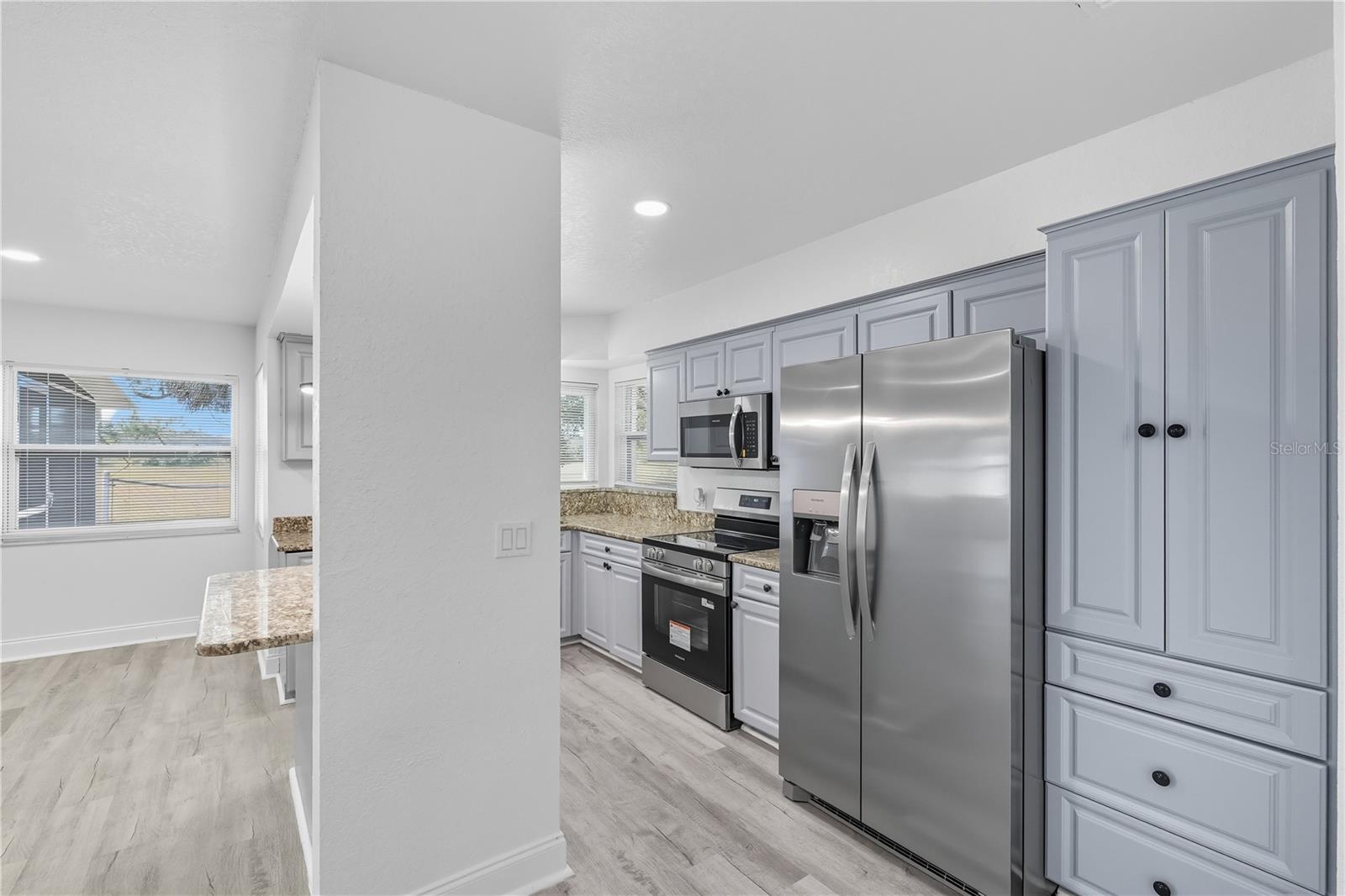 577 WATERFALL DR, SPRING HILL, FL — photo 31