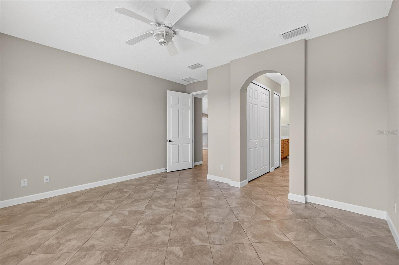8852 BRIDGEPORT BAY CIR, MOUNT DORA, FL — photo 39
