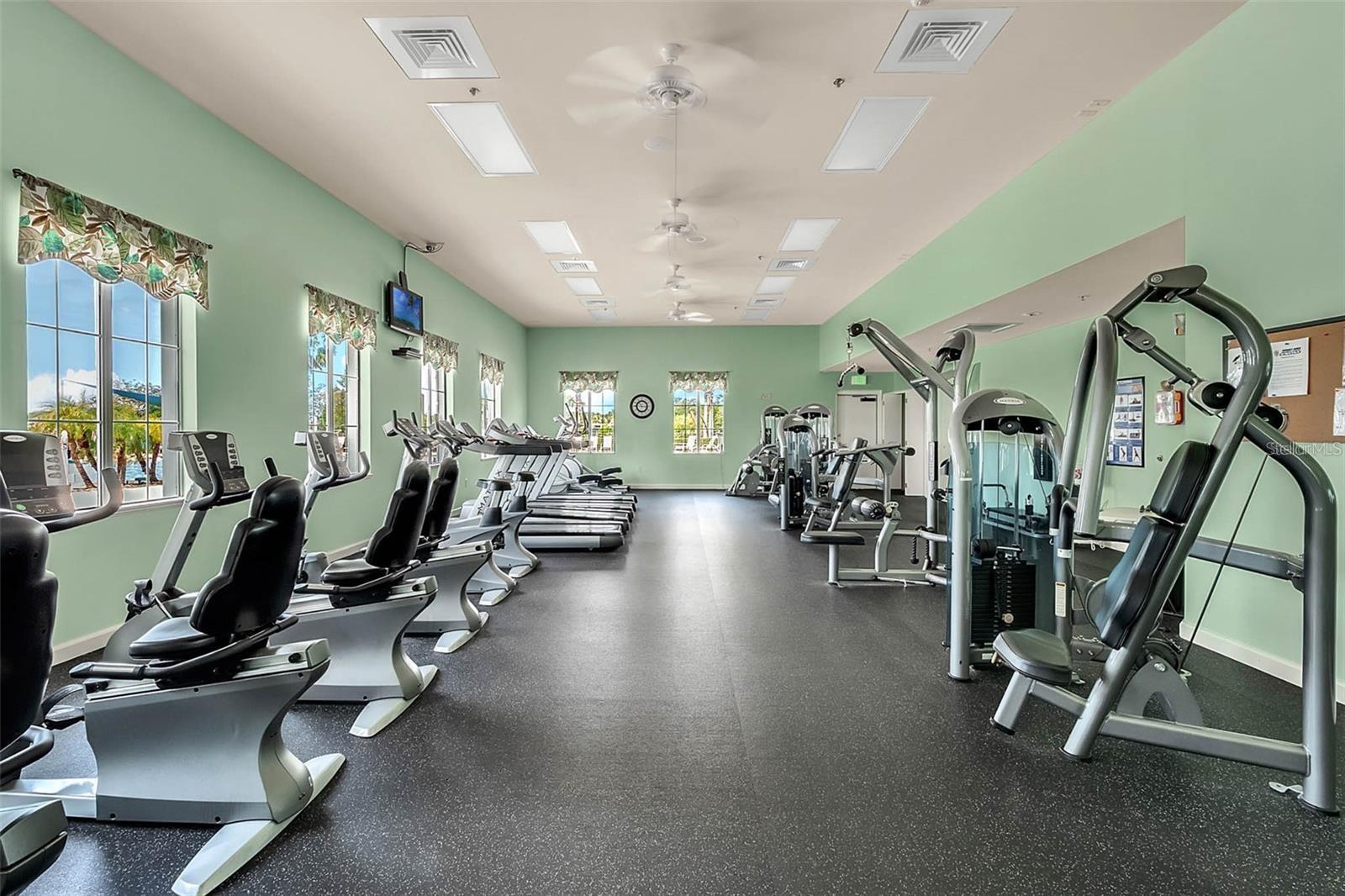 8852 BRIDGEPORT BAY CIR, MOUNT DORA, FL — photo 129