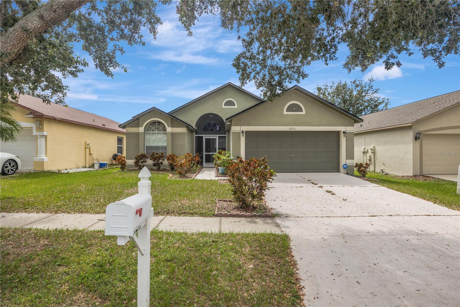 6923 WATERBROOK CT, GIBSONTON, FL — photo 2