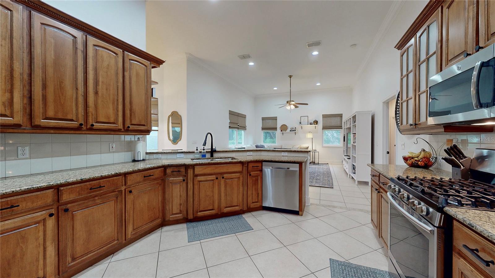 11130 CROOKED RIVER CT, CLERMONT, FL — photo 39