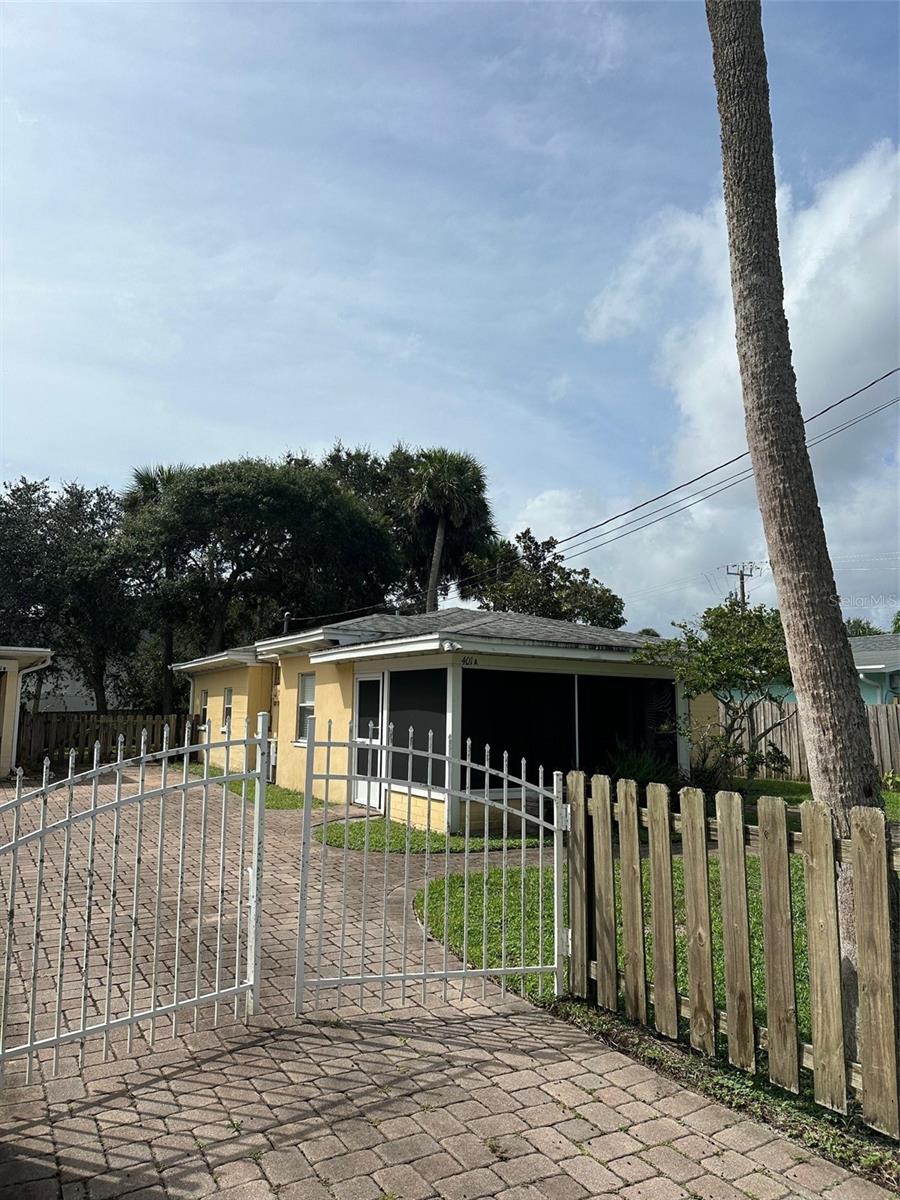 401 OAKWOOD AVE #A, NEW SMYRNA BEACH, FL — photo 2