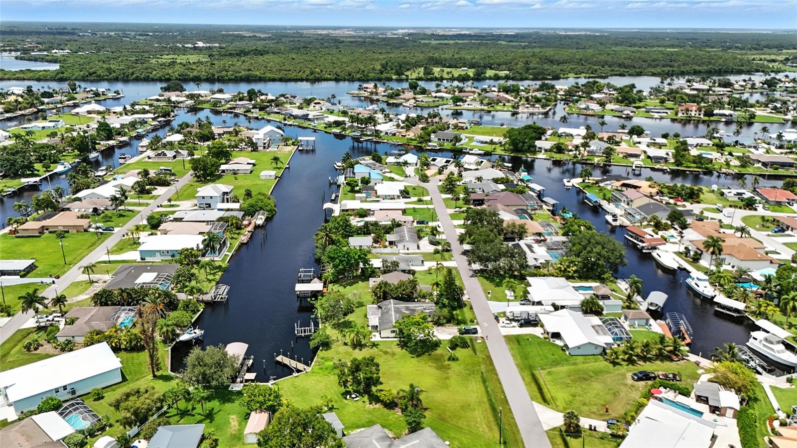 2131 SAINT CROIX AVE, FORT MYERS, FL — photo 3