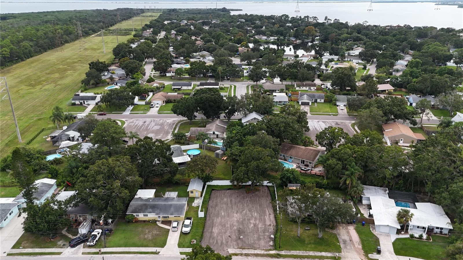 436 COUNTRY CLUB DR, OLDSMAR, FL — photo 2
