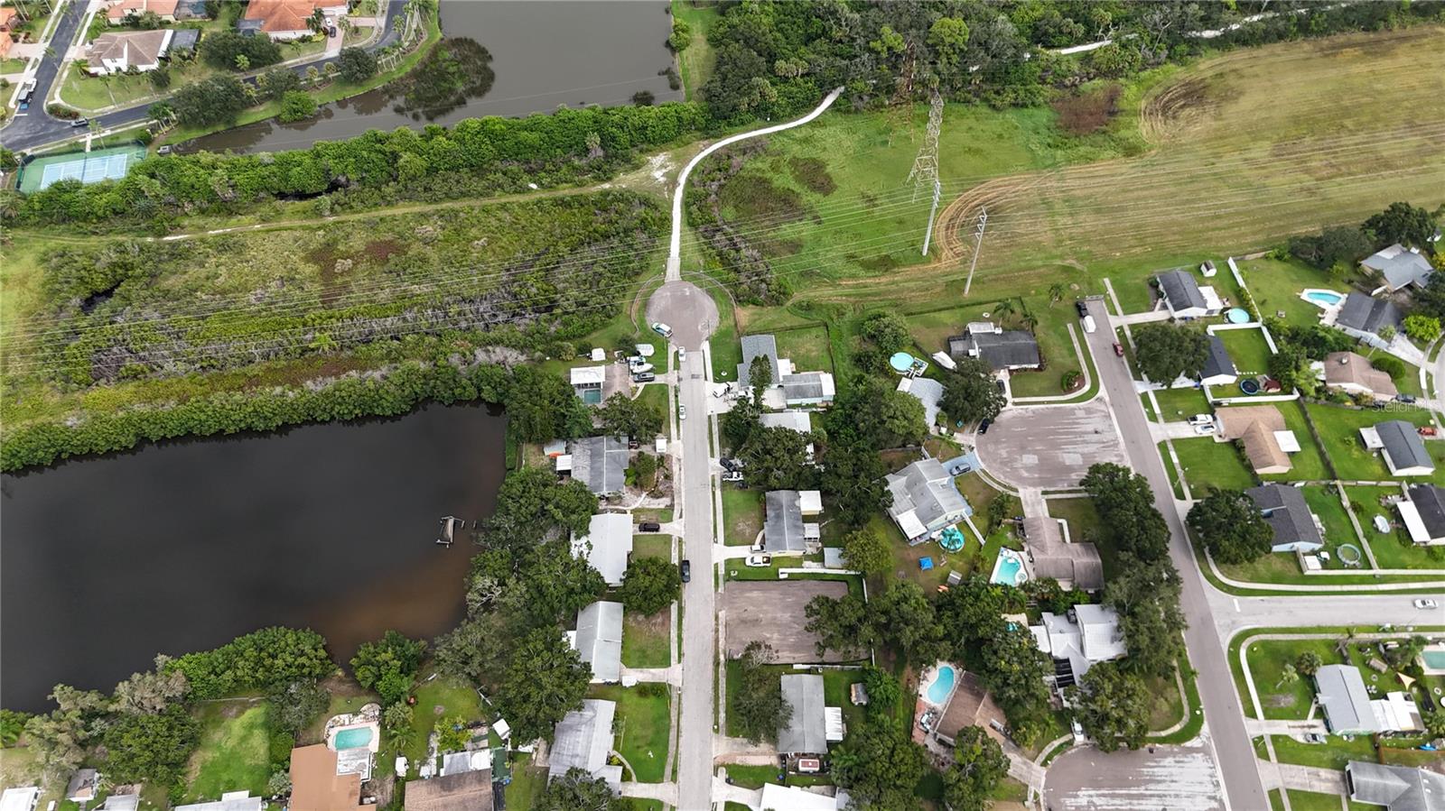 436 COUNTRY CLUB DR, OLDSMAR, FL — photo 9