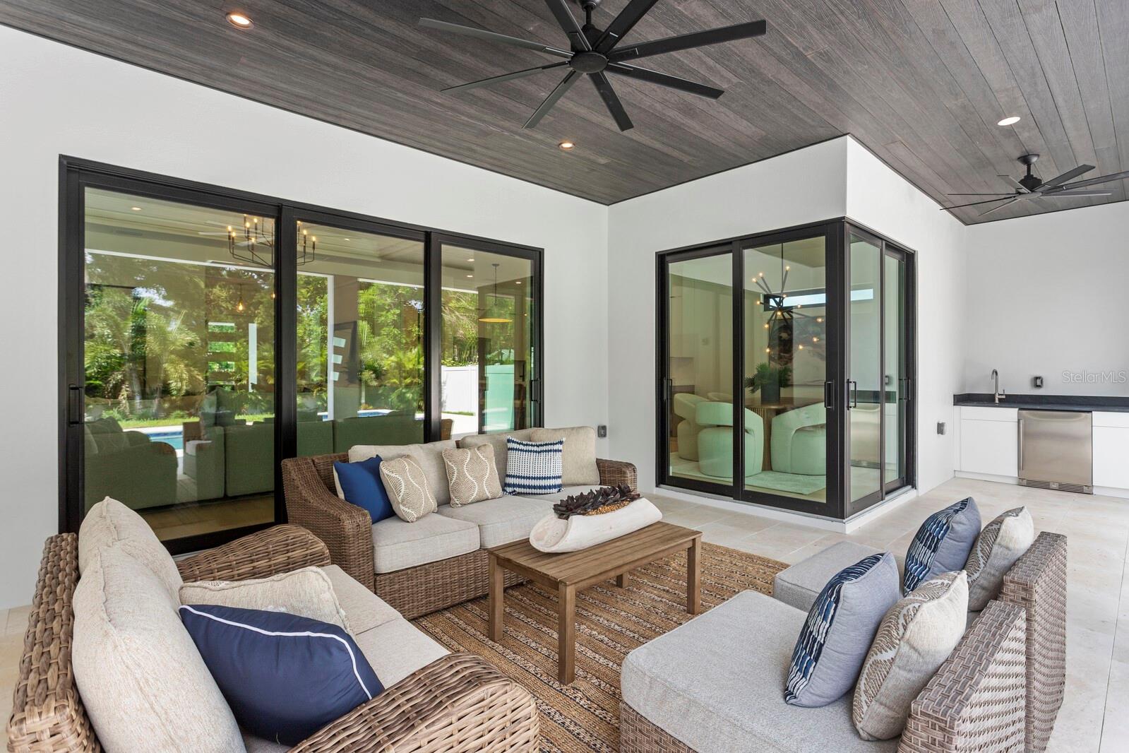 276 ISLAND CIR, SARASOTA, FL — photo 22