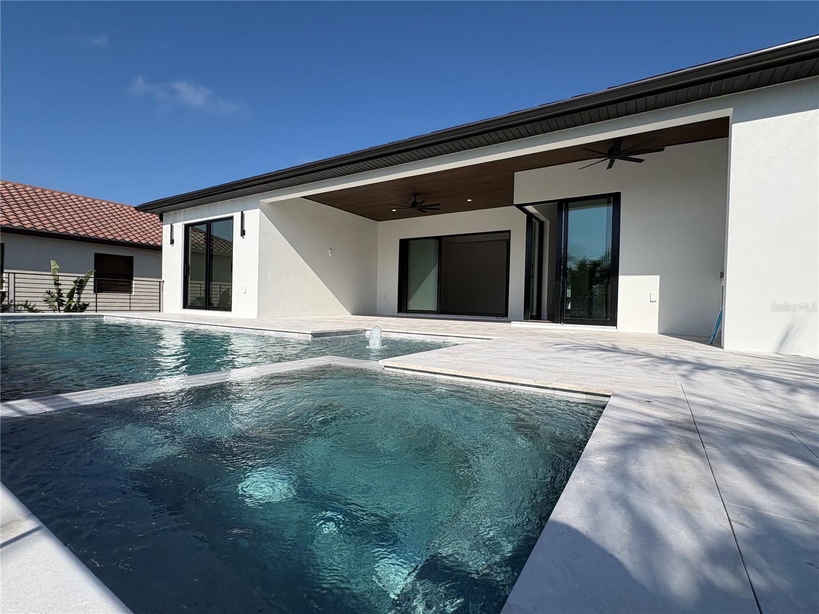 276 ISLAND CIR, SARASOTA, FL — photo 20