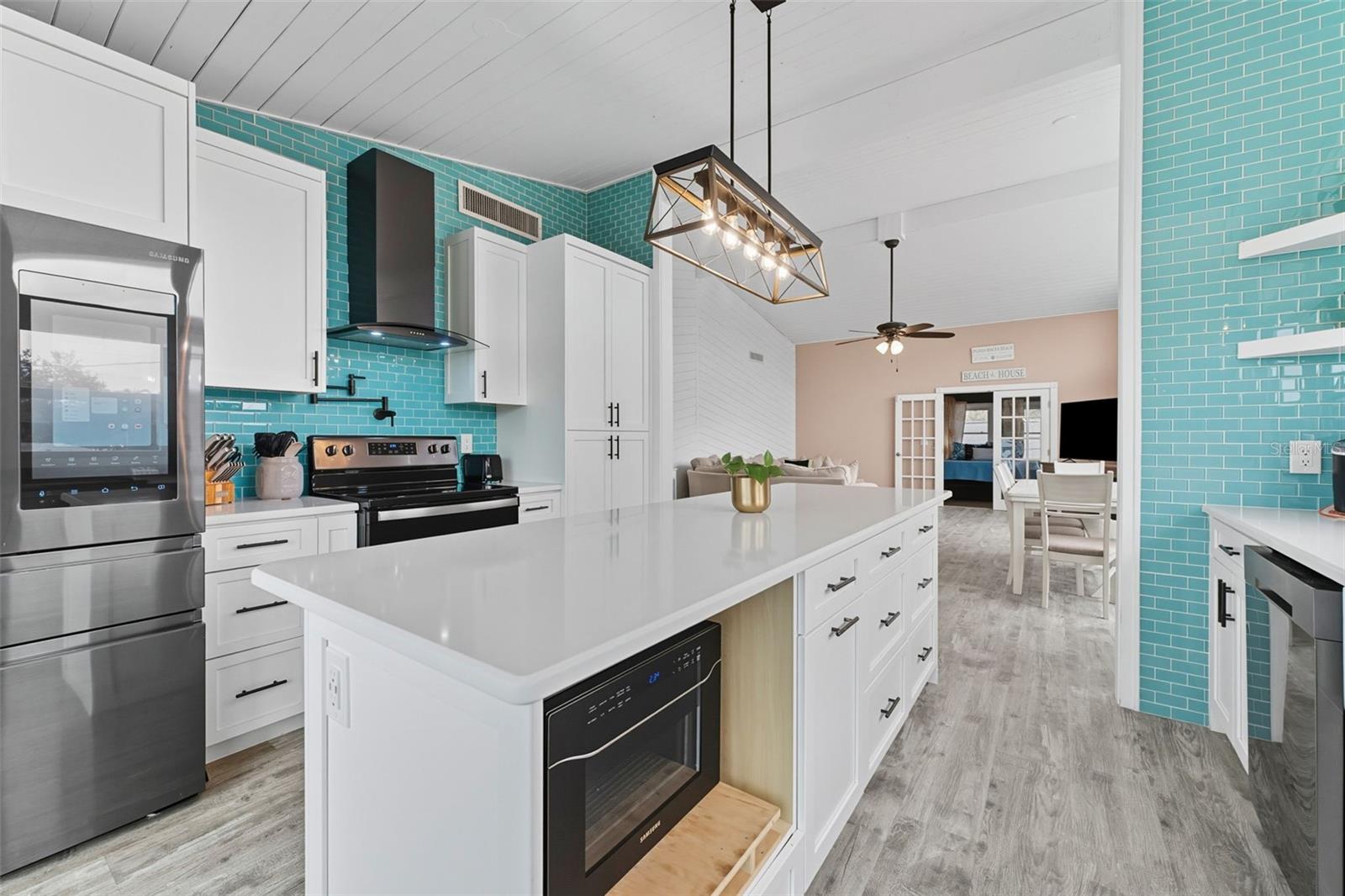 208 BATES AVE, INDIAN ROCKS BEACH, FL — photo 14