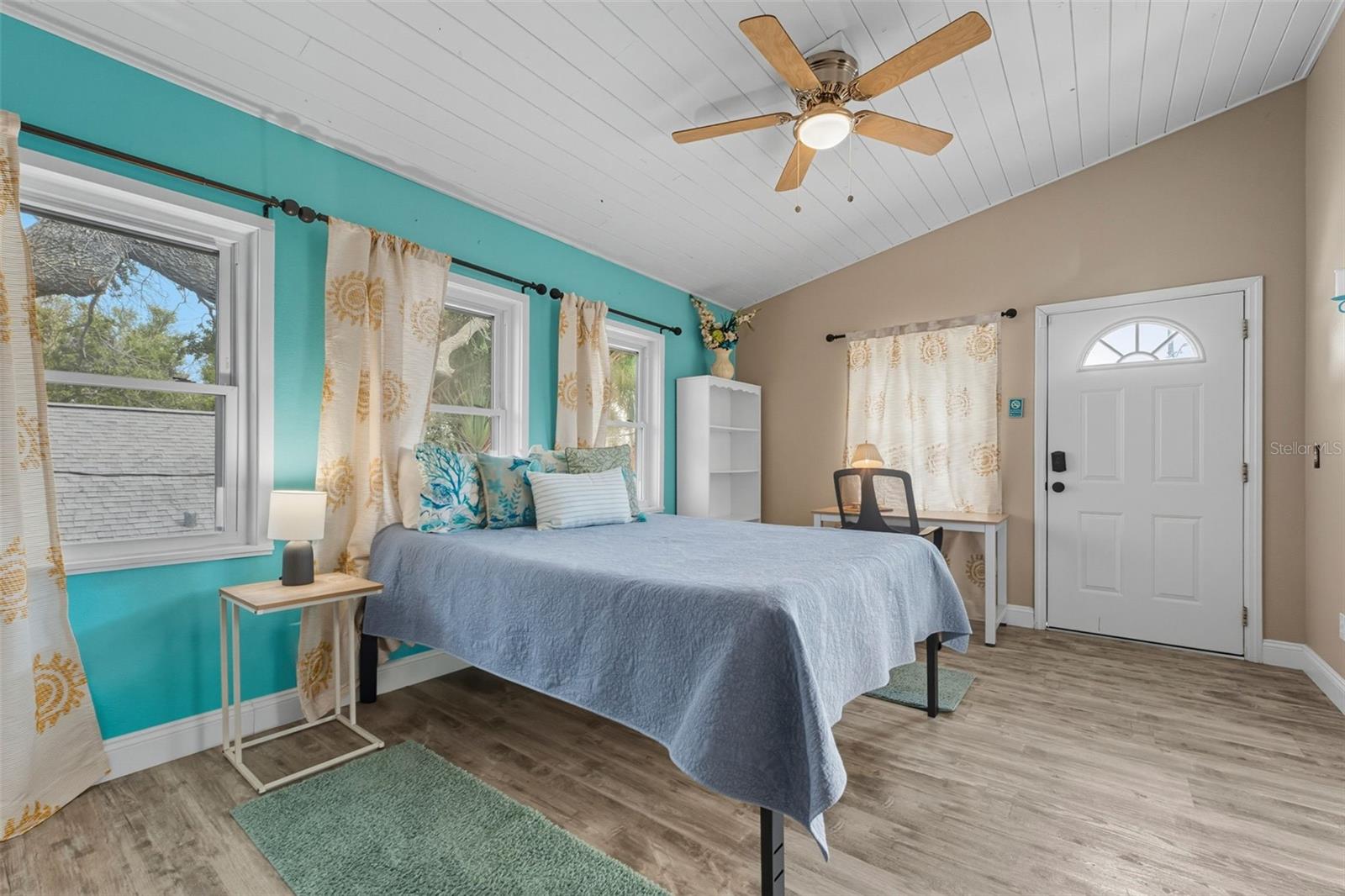 208 BATES AVE, INDIAN ROCKS BEACH, FL — photo 22