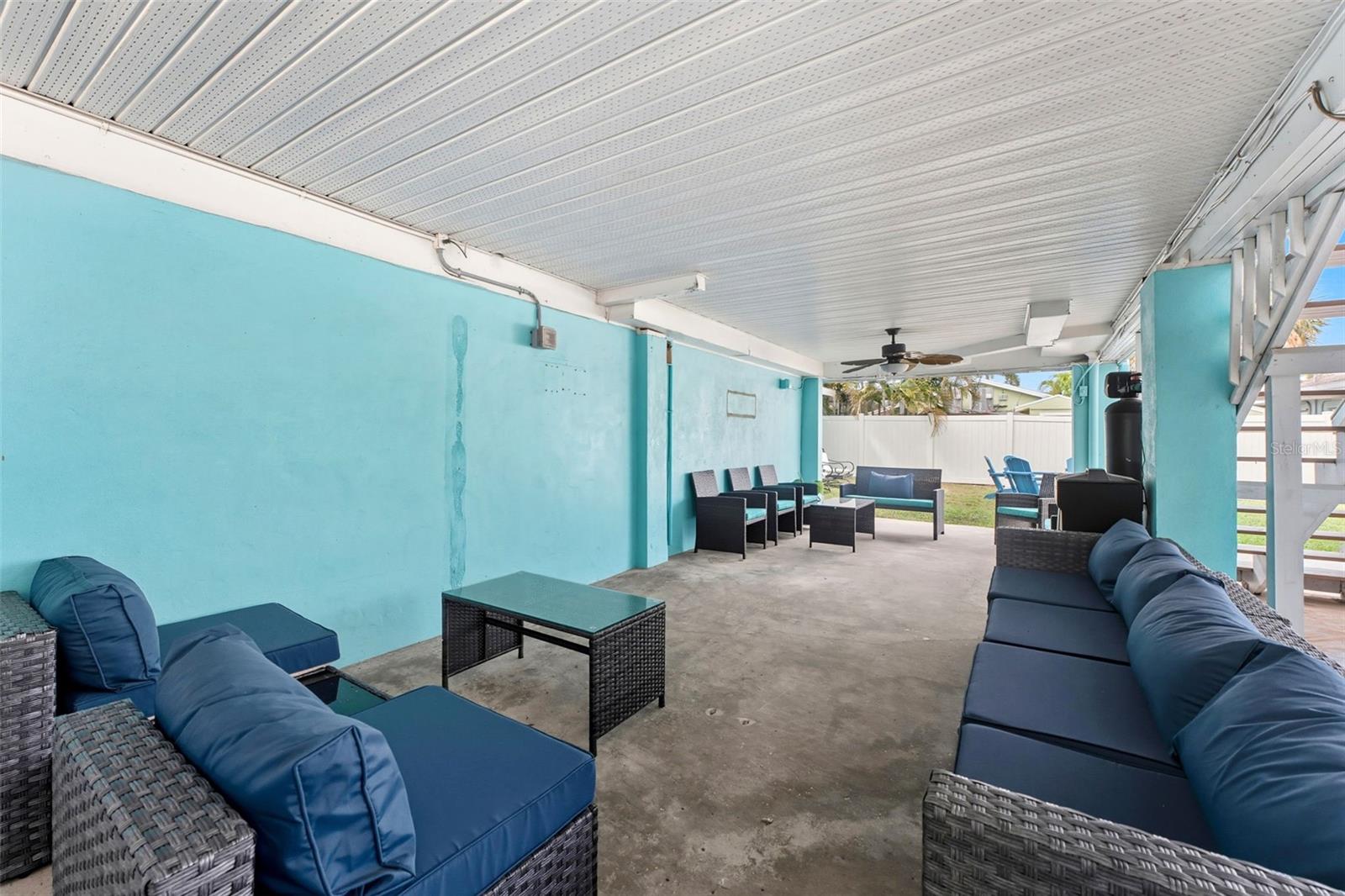 208 BATES AVE, INDIAN ROCKS BEACH, FL — photo 33