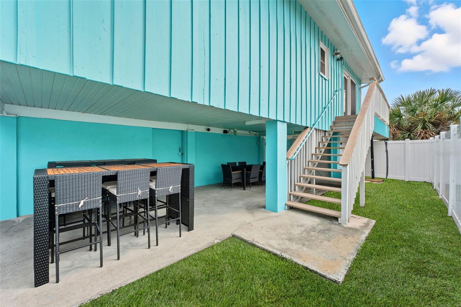 208 BATES AVE, INDIAN ROCKS BEACH, FL — photo 35