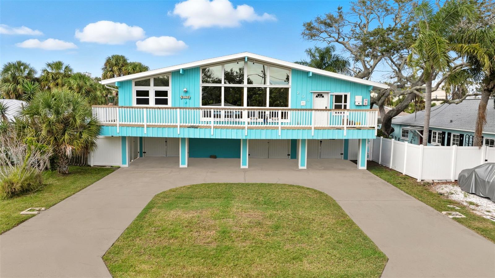 208 BATES AVE, INDIAN ROCKS BEACH, FL — photo 40