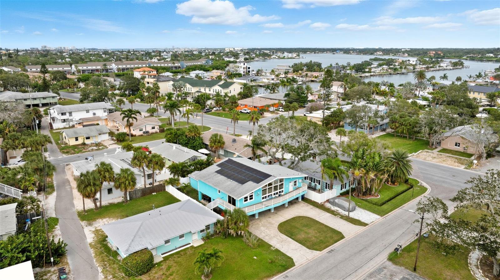 208 BATES AVE, INDIAN ROCKS BEACH, FL — photo 41