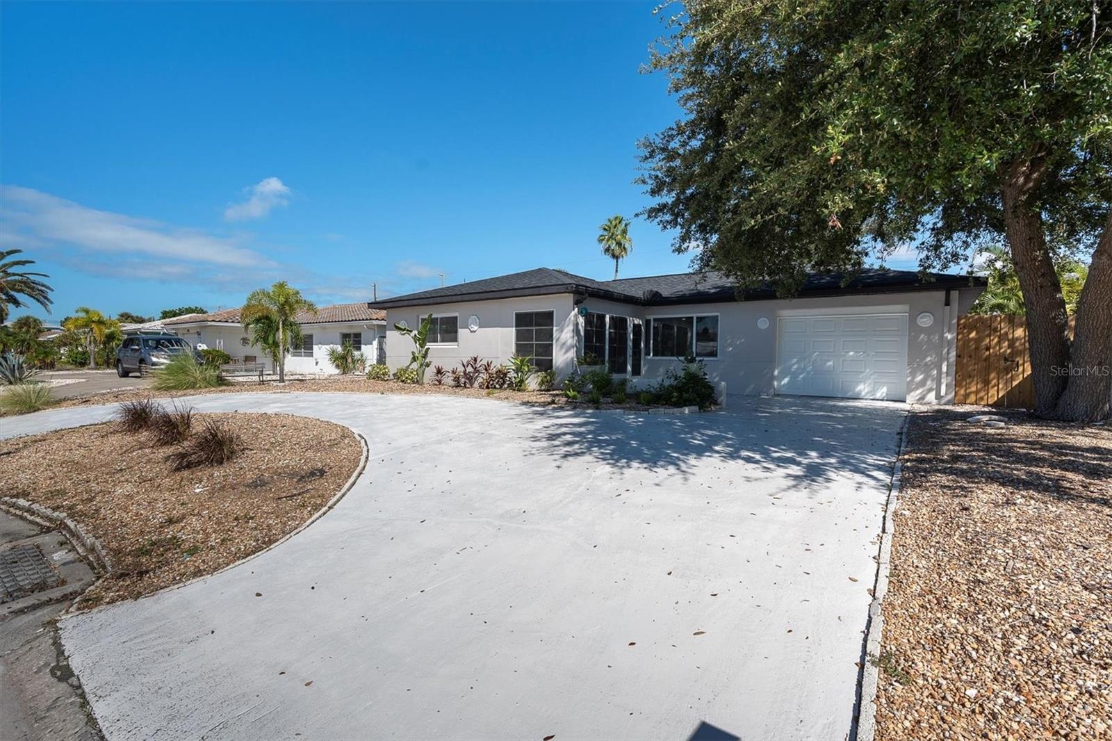 197 LIDO DR, ST PETE BEACH, FL — photo 38
