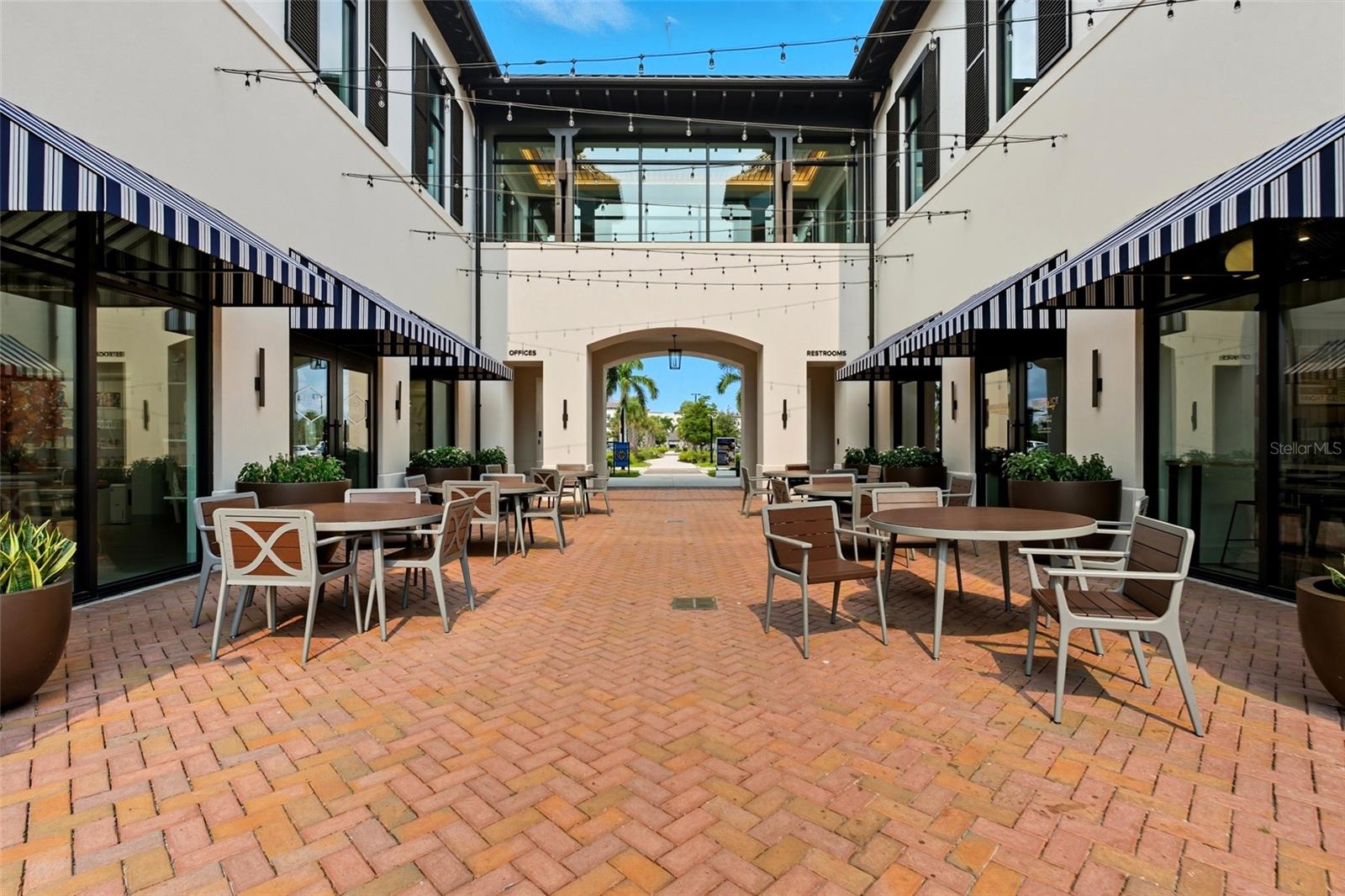 344 S MOON DR, VENICE, FL — photo 12