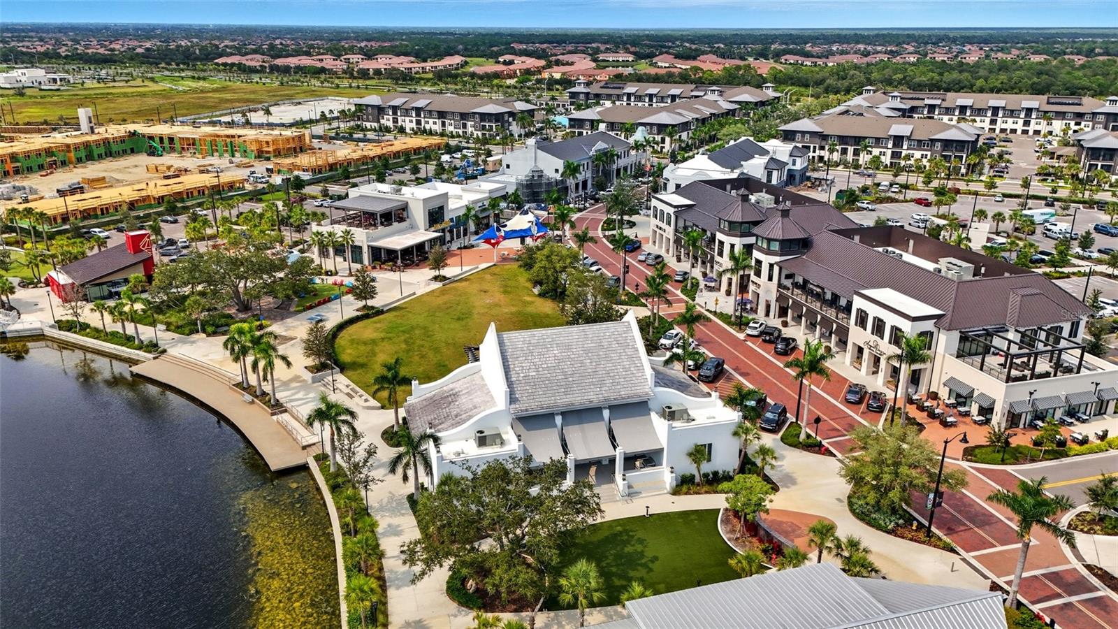 344 S MOON DR, VENICE, FL — photo 18