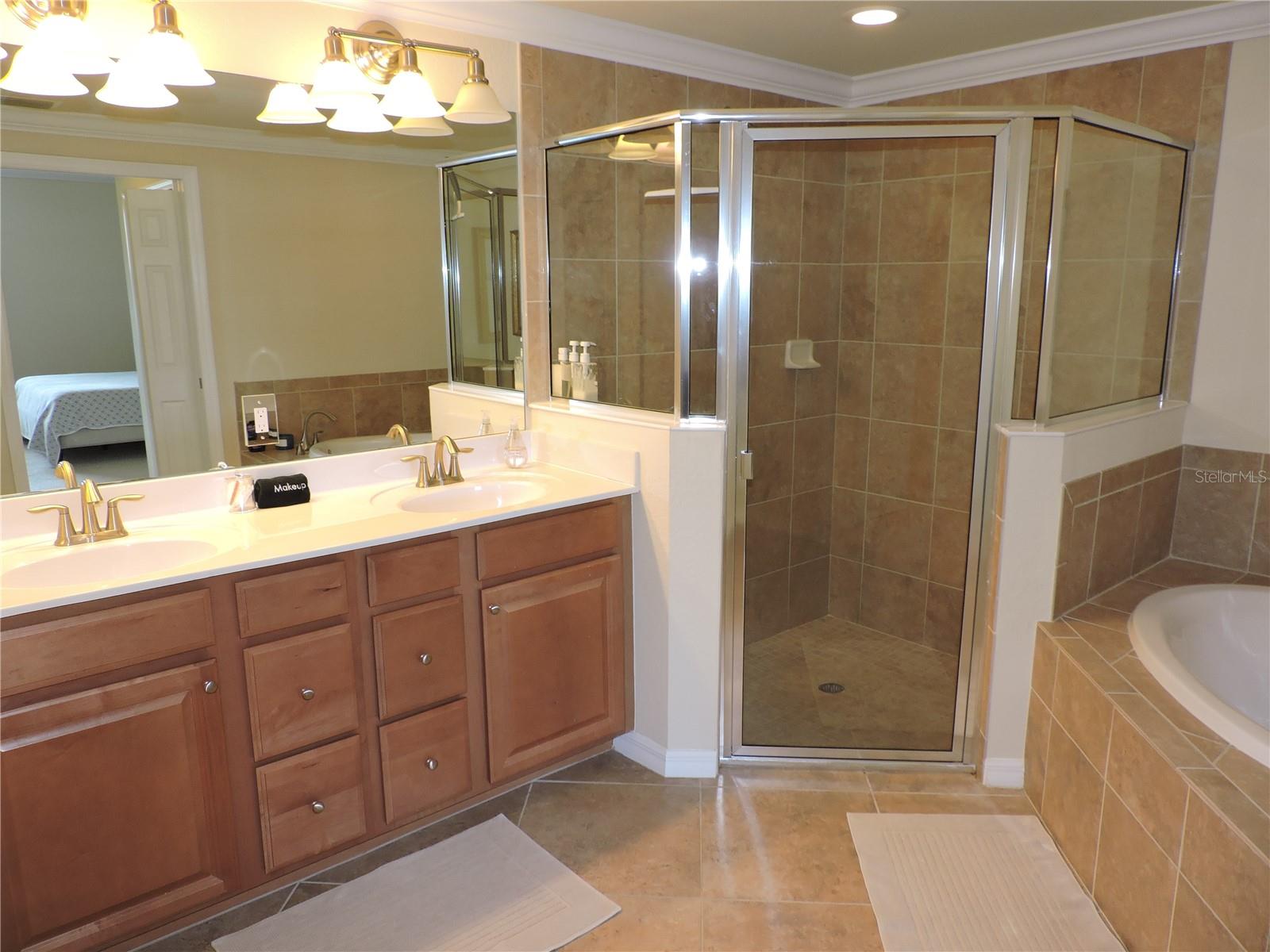 20201 RAGAZZA CIR #102, VENICE, FL — photo 16