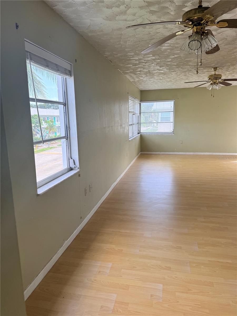 5900 21ST ST N #10, ST PETERSBURG, FL — photo 17