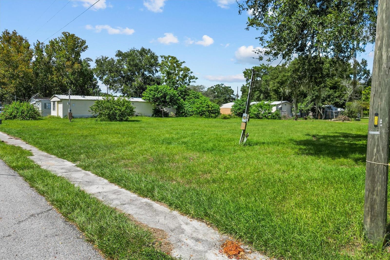 636 3RD ST, POLK CITY, FL — photo 2