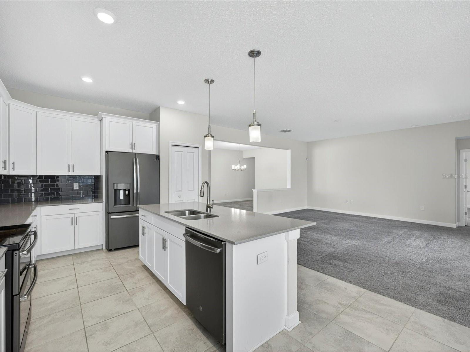466 BRUNSWICK DR, DAVENPORT, FL — photo 8