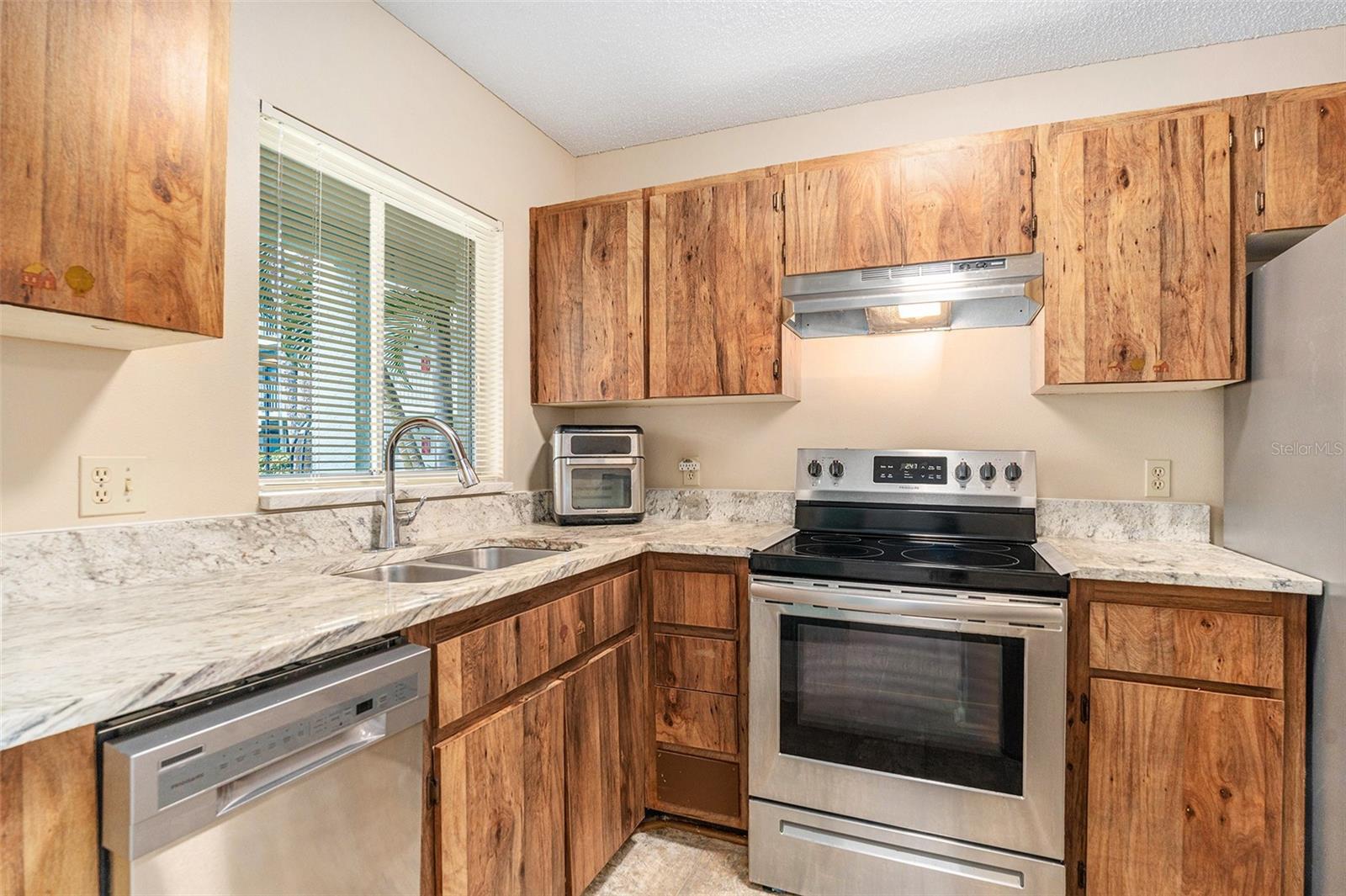 801 83RD AVE N #127, ST PETERSBURG, FL — photo 10