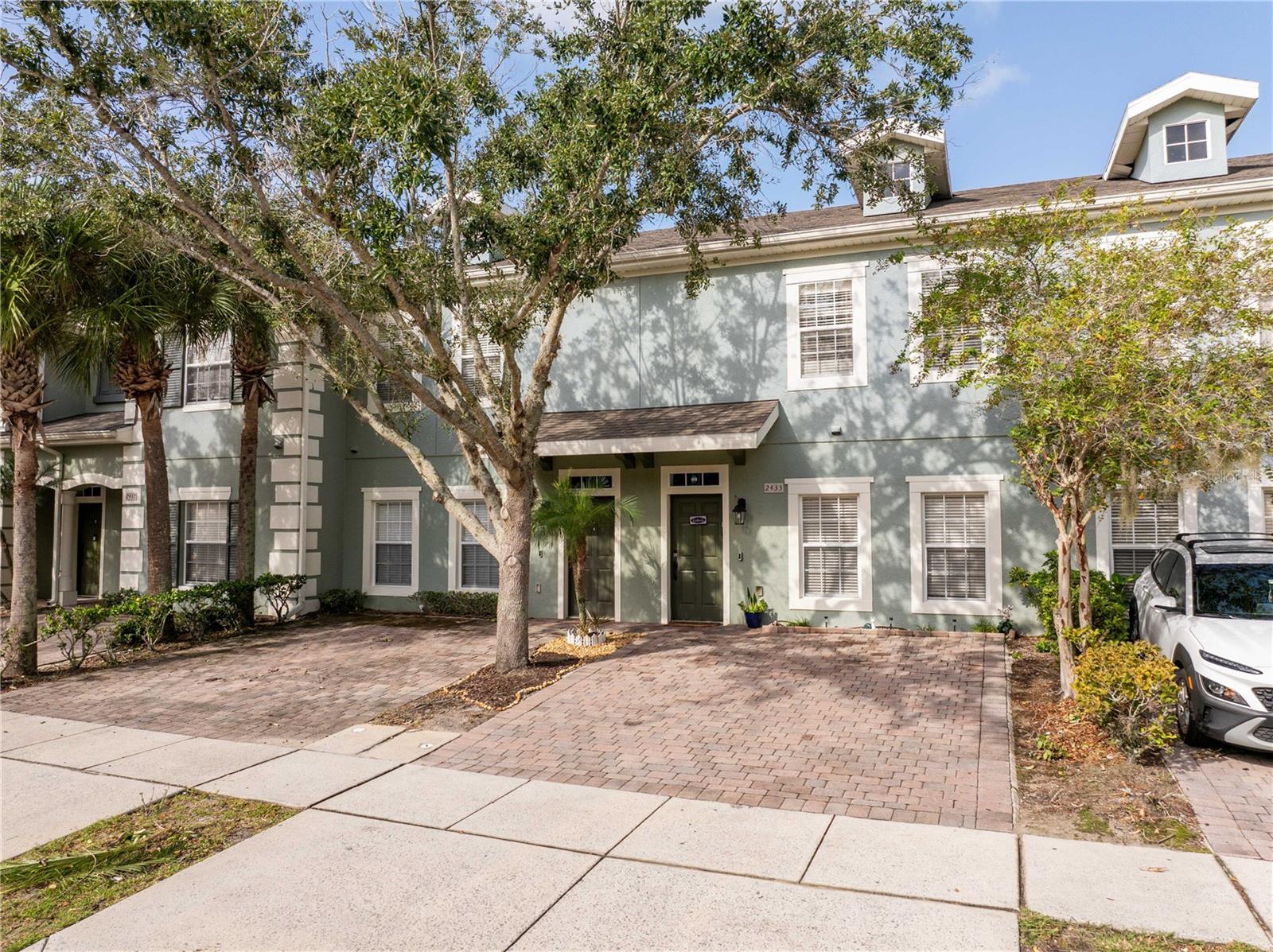 2433 CARAVELLE CIR, KISSIMMEE, FL — photo 3