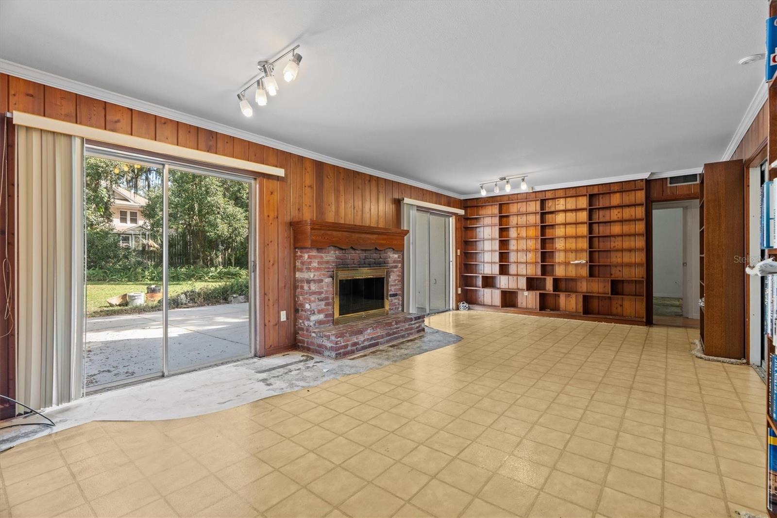 225 LAKE HOLLINGSWORTH DR, LAKELAND, FL — photo 14