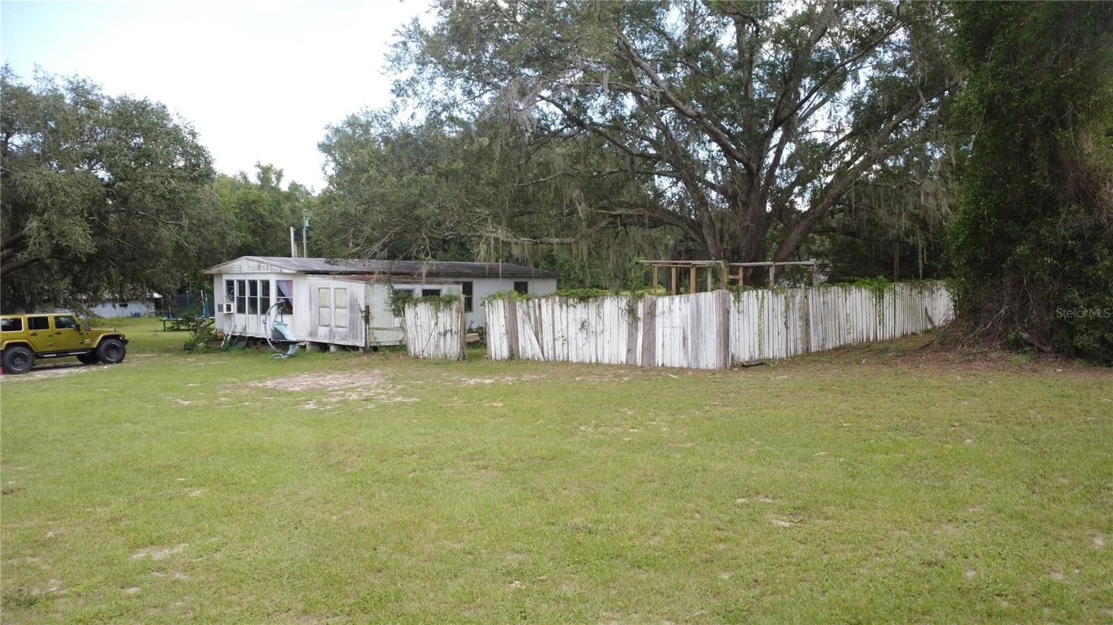 17281 SE 130TH, WEIRSDALE, FL — photo 9