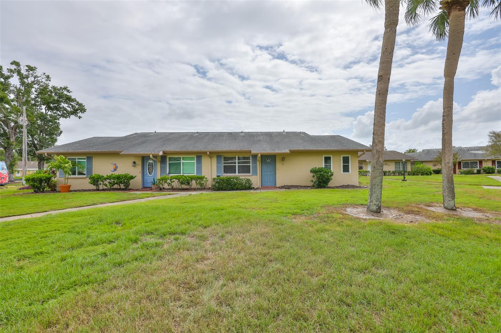 1908 CANTERBURY LN #20, SUN CITY CENTER, FL — photo 2