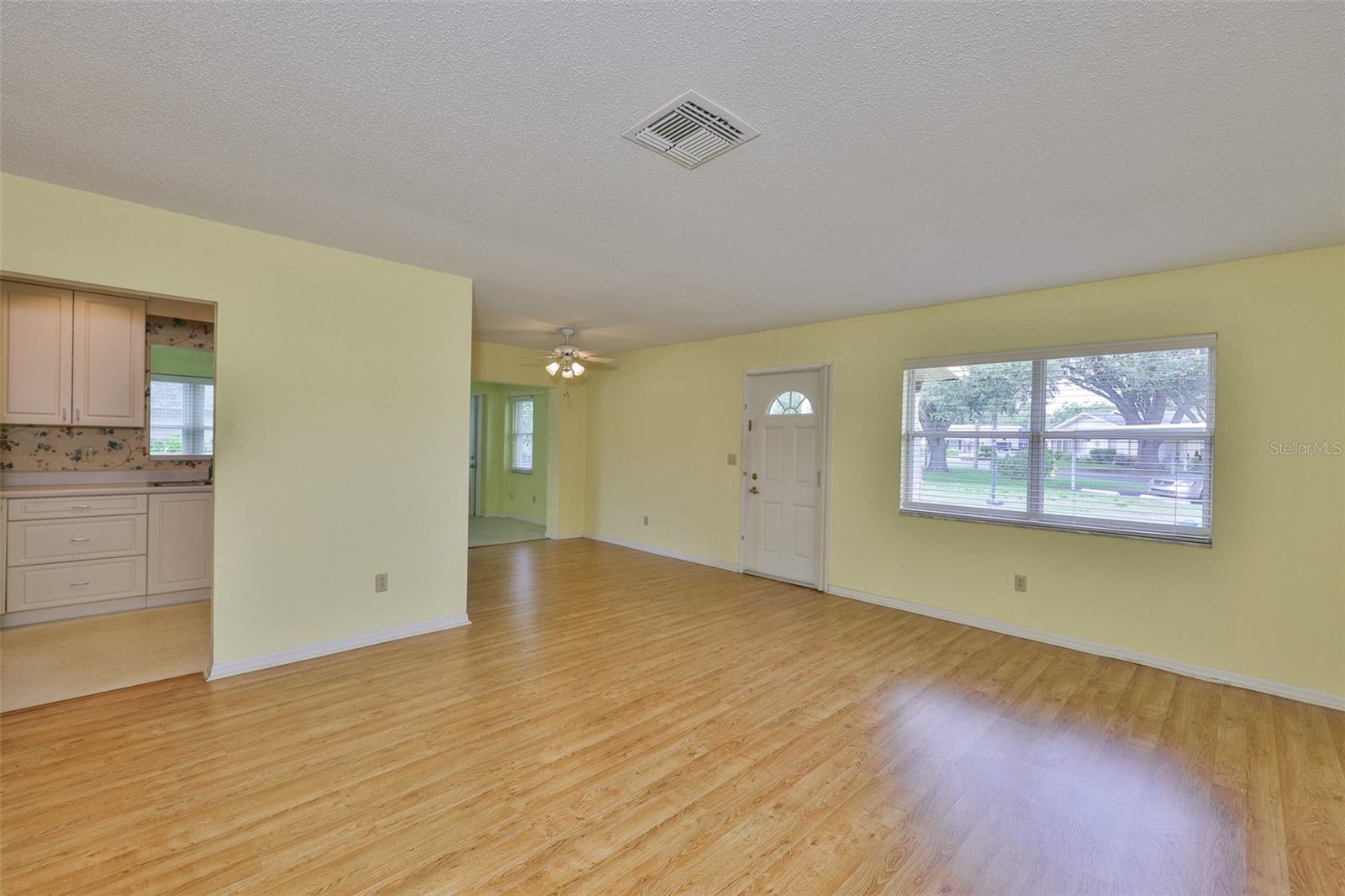 1908 CANTERBURY LN #20, SUN CITY CENTER, FL — photo 6