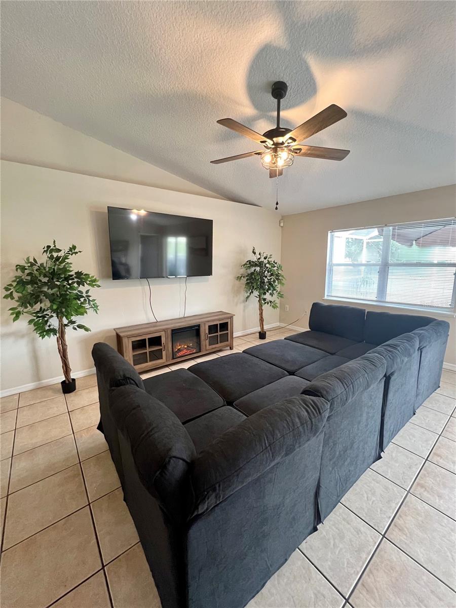 331 MARQUEE DR, KISSIMMEE, FL — photo 4