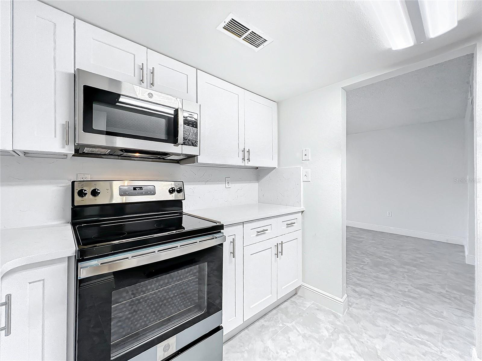 802 SKY LAKE CIR #C, ORLANDO, FL — photo 8