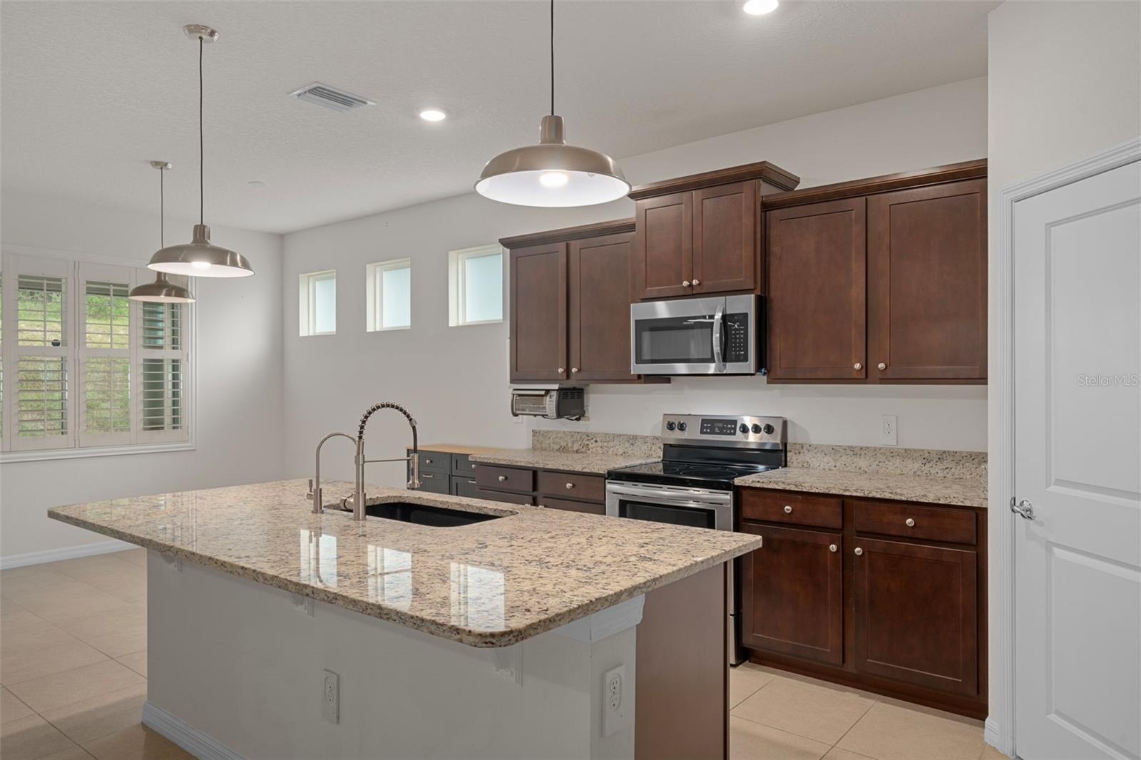 12735 EASTPOINTE DR, DADE CITY, FL — photo 22