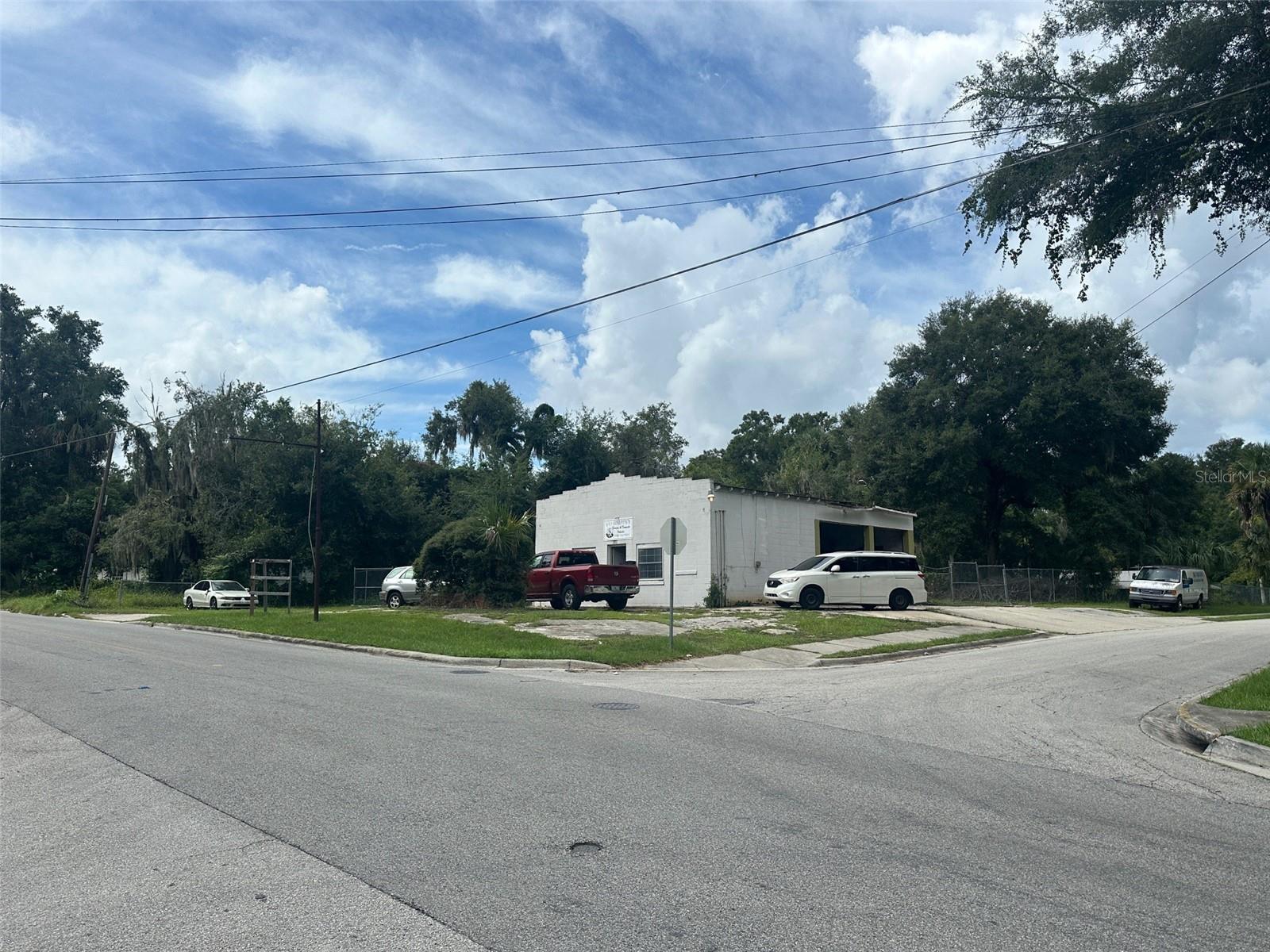800 S ADELLE AVE, DELAND, FL — photo 2