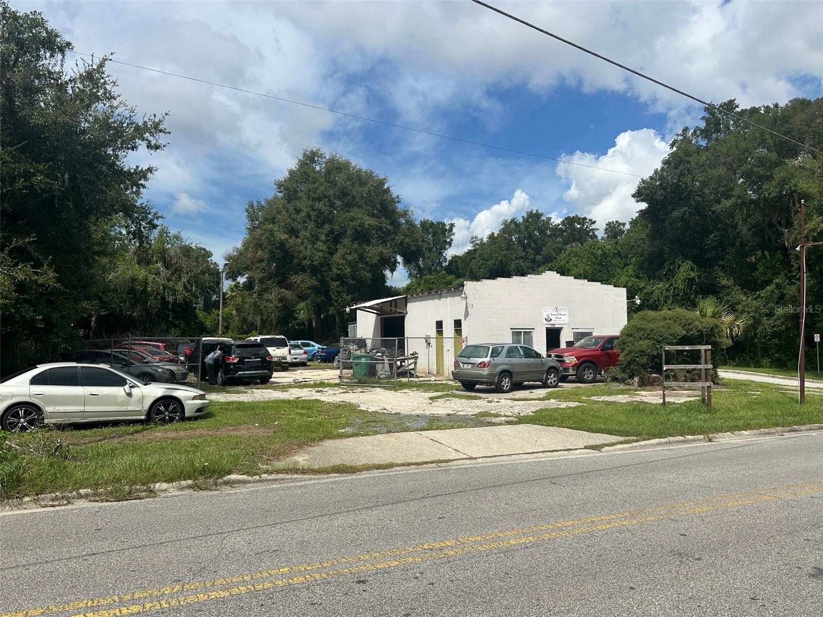800 S ADELLE AVE, DELAND, FL — photo 3