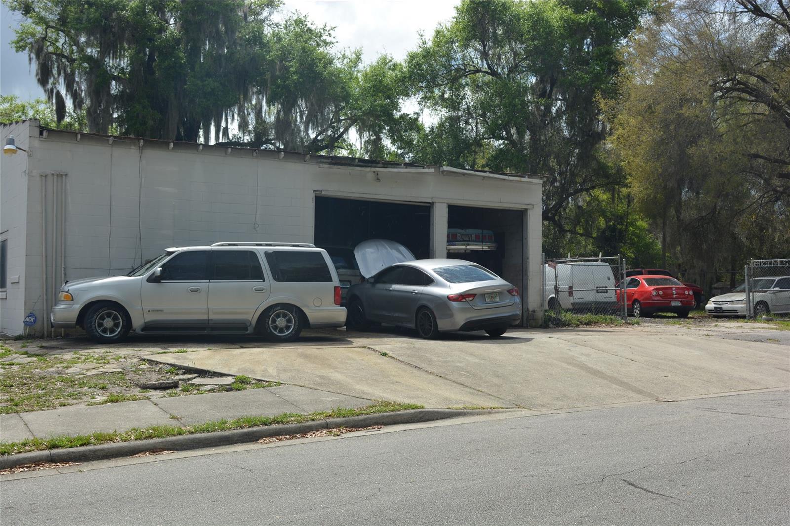 800 S ADELLE AVE, DELAND, FL — photo 9