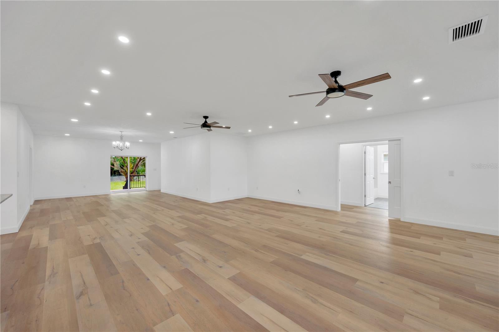 12500 GREEN OAK LN, DADE CITY, FL — photo 9