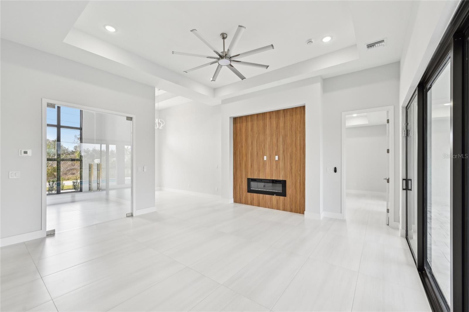 9516 PRESIDENT CIR, PORT CHARLOTTE, FL — photo 5