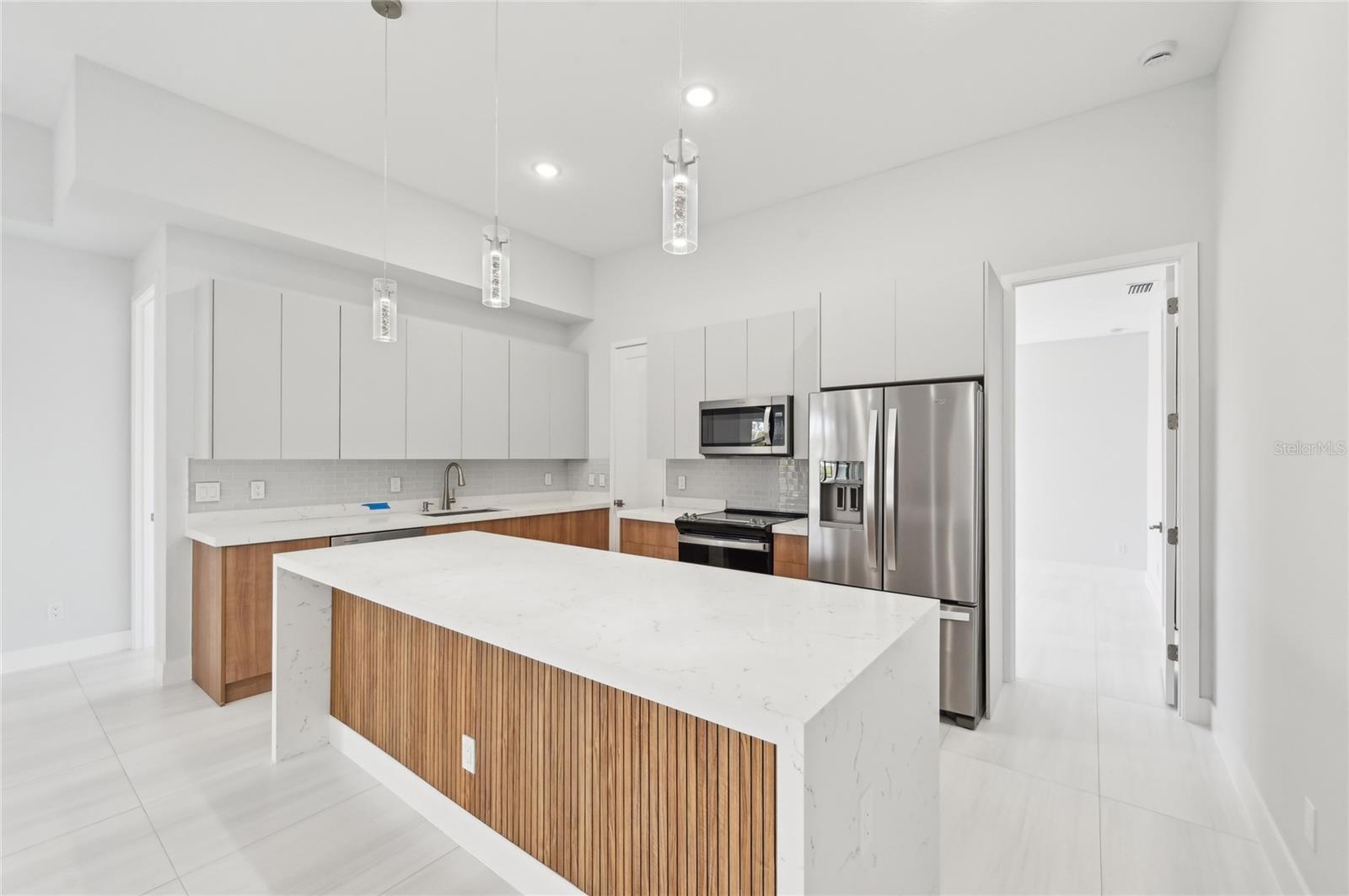 9516 PRESIDENT CIR, PORT CHARLOTTE, FL — photo 13