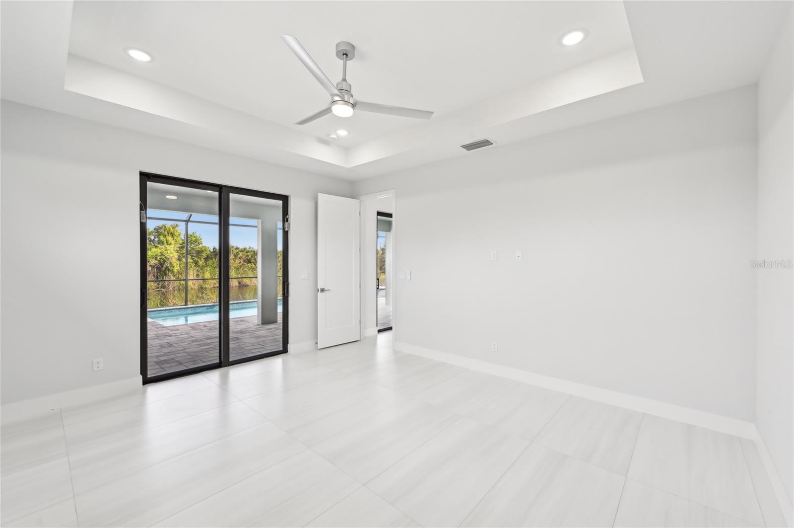 9516 PRESIDENT CIR, PORT CHARLOTTE, FL — photo 14