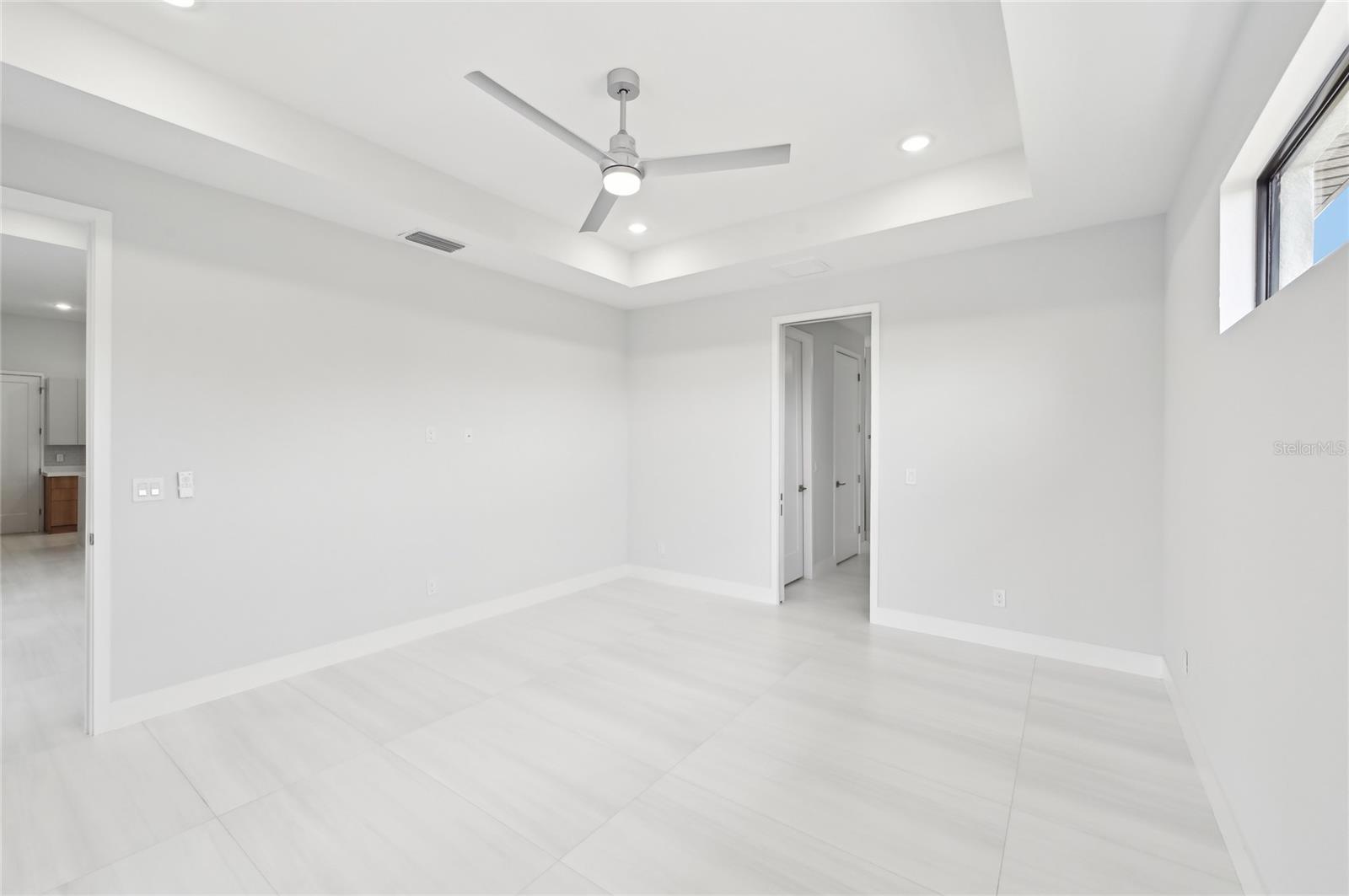 9516 PRESIDENT CIR, PORT CHARLOTTE, FL — photo 16
