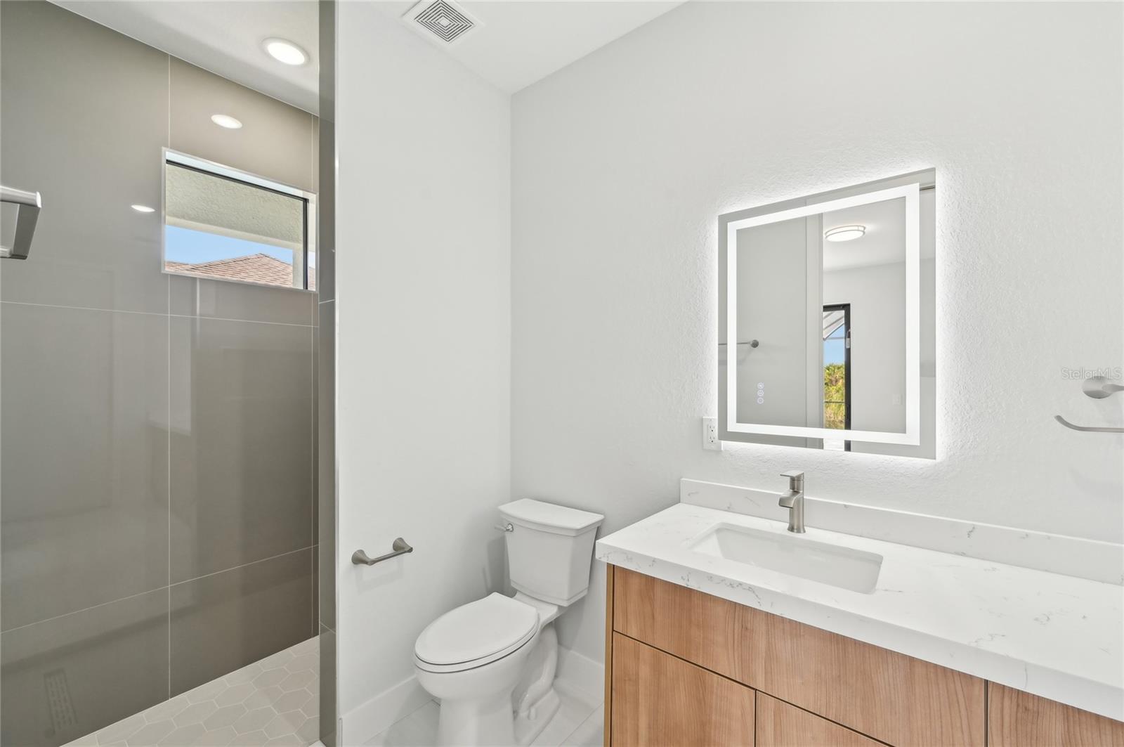 9516 PRESIDENT CIR, PORT CHARLOTTE, FL — photo 27