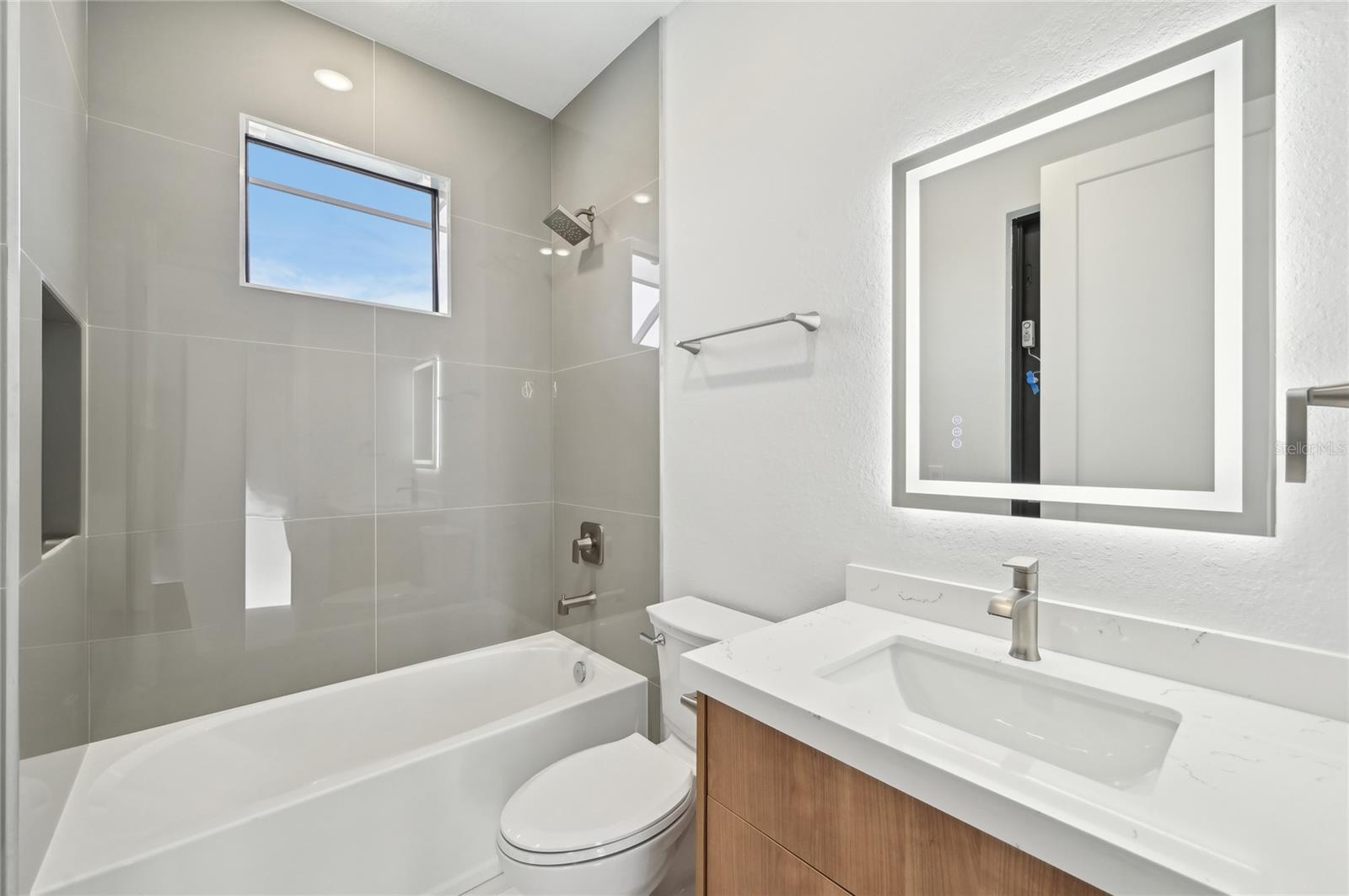 9516 PRESIDENT CIR, PORT CHARLOTTE, FL — photo 30