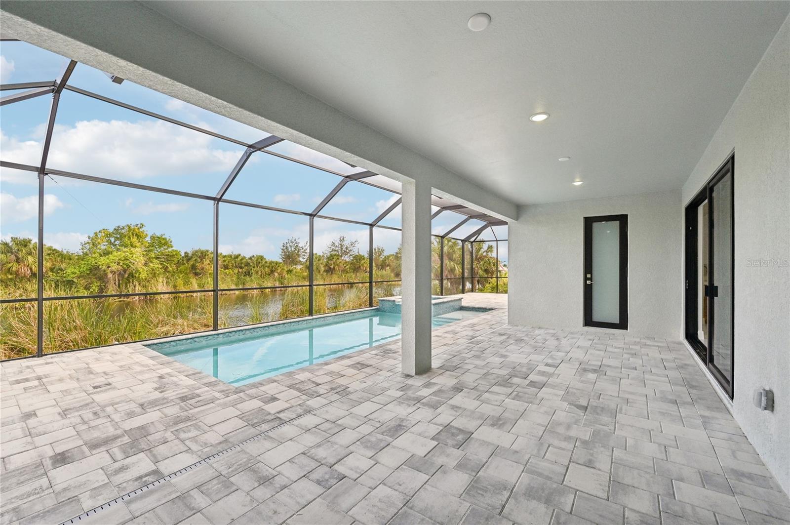 9516 PRESIDENT CIR, PORT CHARLOTTE, FL — photo 38
