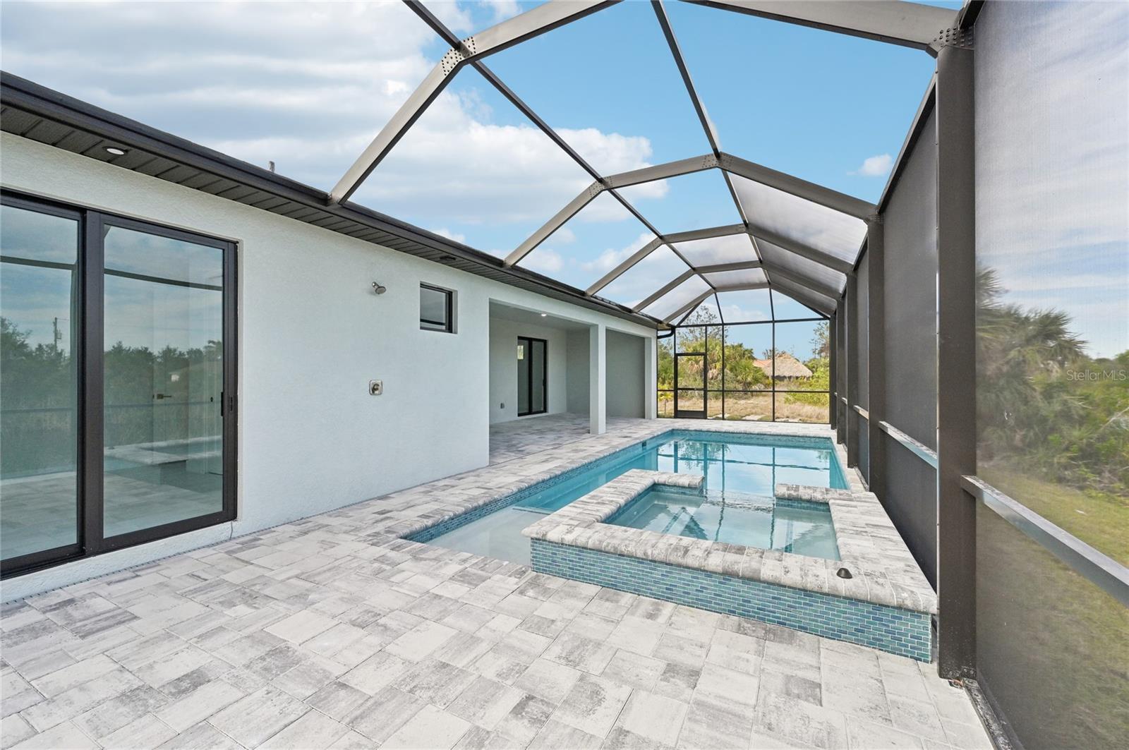 9516 PRESIDENT CIR, PORT CHARLOTTE, FL — photo 40
